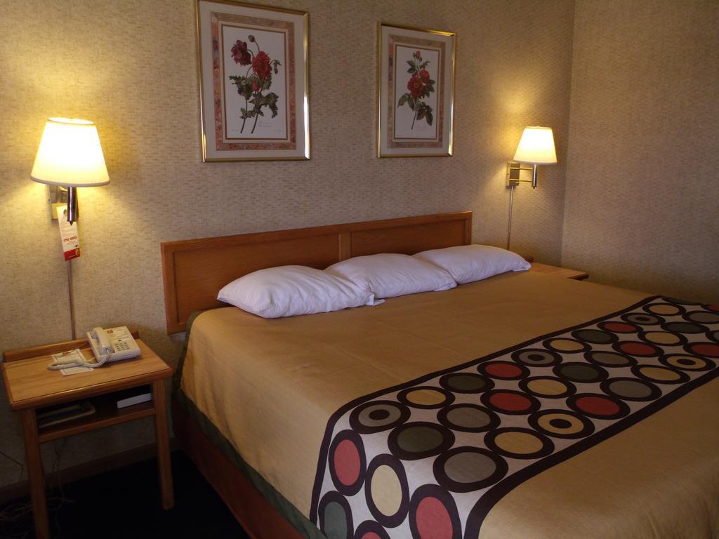 Budgetel Inn & Suites Butler Ngoại thất bức ảnh