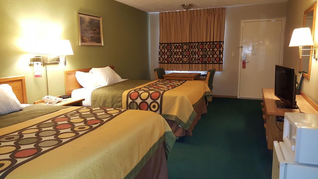 Budgetel Inn & Suites Butler Ngoại thất bức ảnh