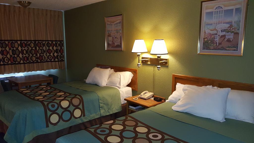 Budgetel Inn & Suites Butler Ngoại thất bức ảnh