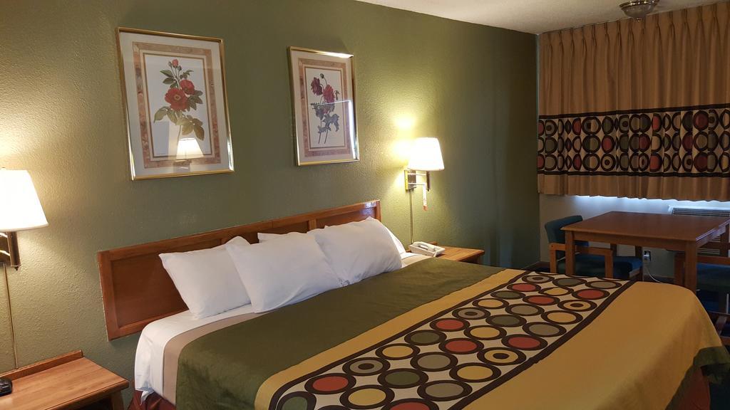 Budgetel Inn & Suites Butler Ngoại thất bức ảnh