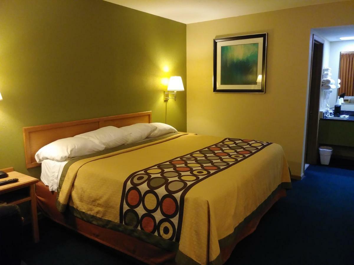 Budgetel Inn & Suites Butler Ngoại thất bức ảnh